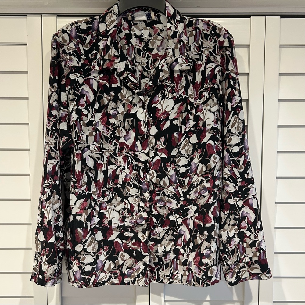 🌺 Petite XL Purple & White Floral DonnKenny Blouse